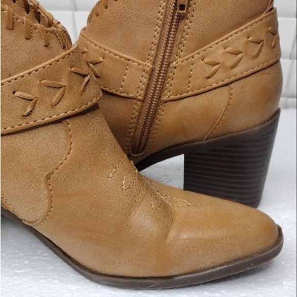 Frye and Co. Boho Embroidered Faux Leather Palma Stacked Heel Booties - Picture 8 of 16